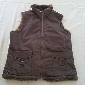 Old Navy brown faux-fur vest,  XL